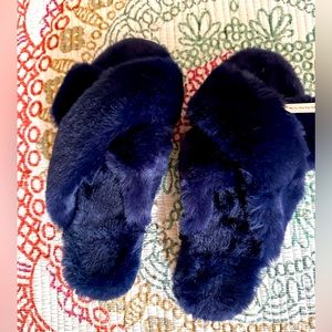 Fuzzy sandal slippers